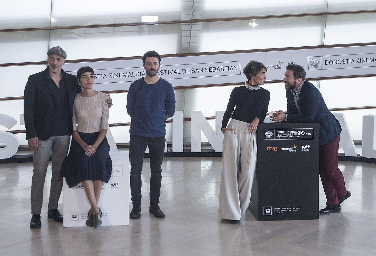 Roberto Alamo, Isabel Peña, Rodrigo Sorogoyen, Maria Ballesteros eta Antonio de la Torre. JON URBE / ARGAZKI PRESS.