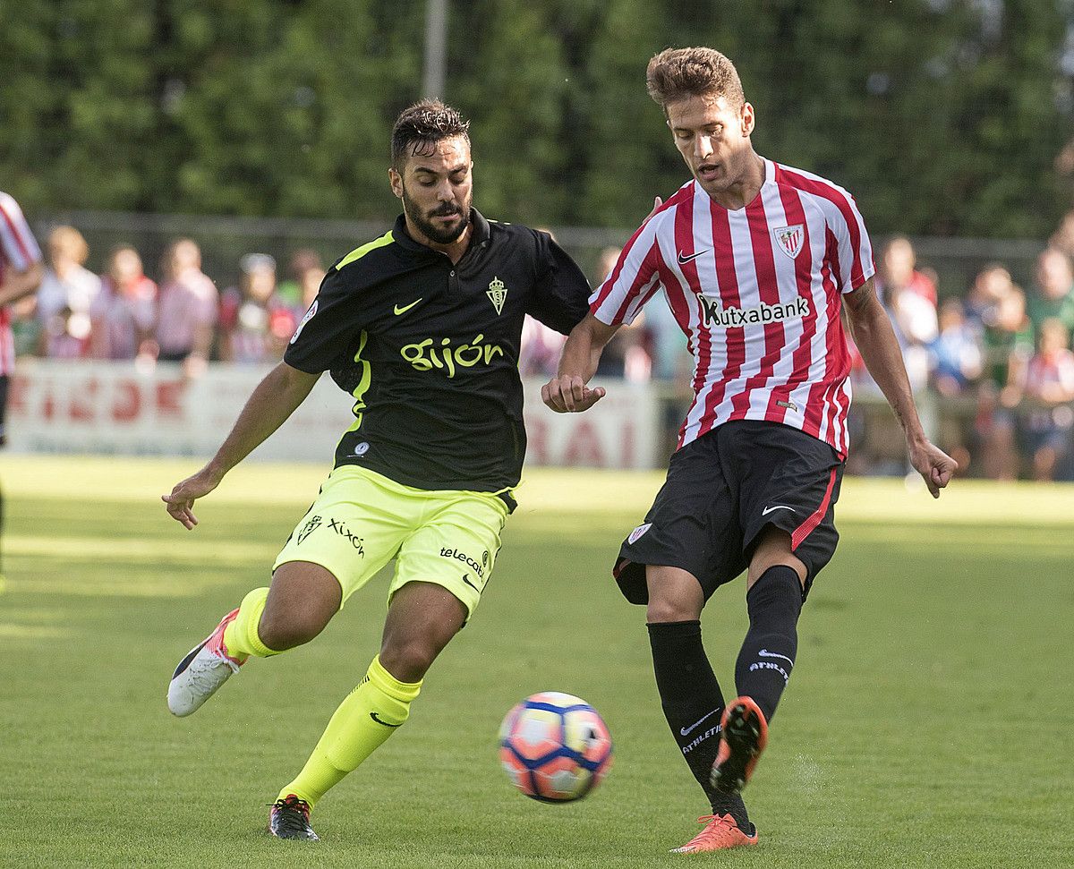 Yeray Alvarez, Iñigo Lekue, Eric Saborit eta Kepa Arrizabalaga. L. JAUREGIALTZO-J. ZAPATA-J. ZORRILLA-M. TOÑA / ARP-EFE.