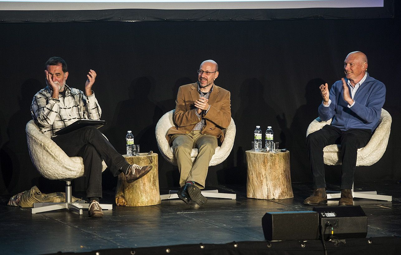 Iñaki Antiguedad, Jaume Lopez eta Juan Jose Ibarretxe, Diman atzo eginiko ekitaldian. MARISOL RAMIREZ / ARGAZKI PRESS.