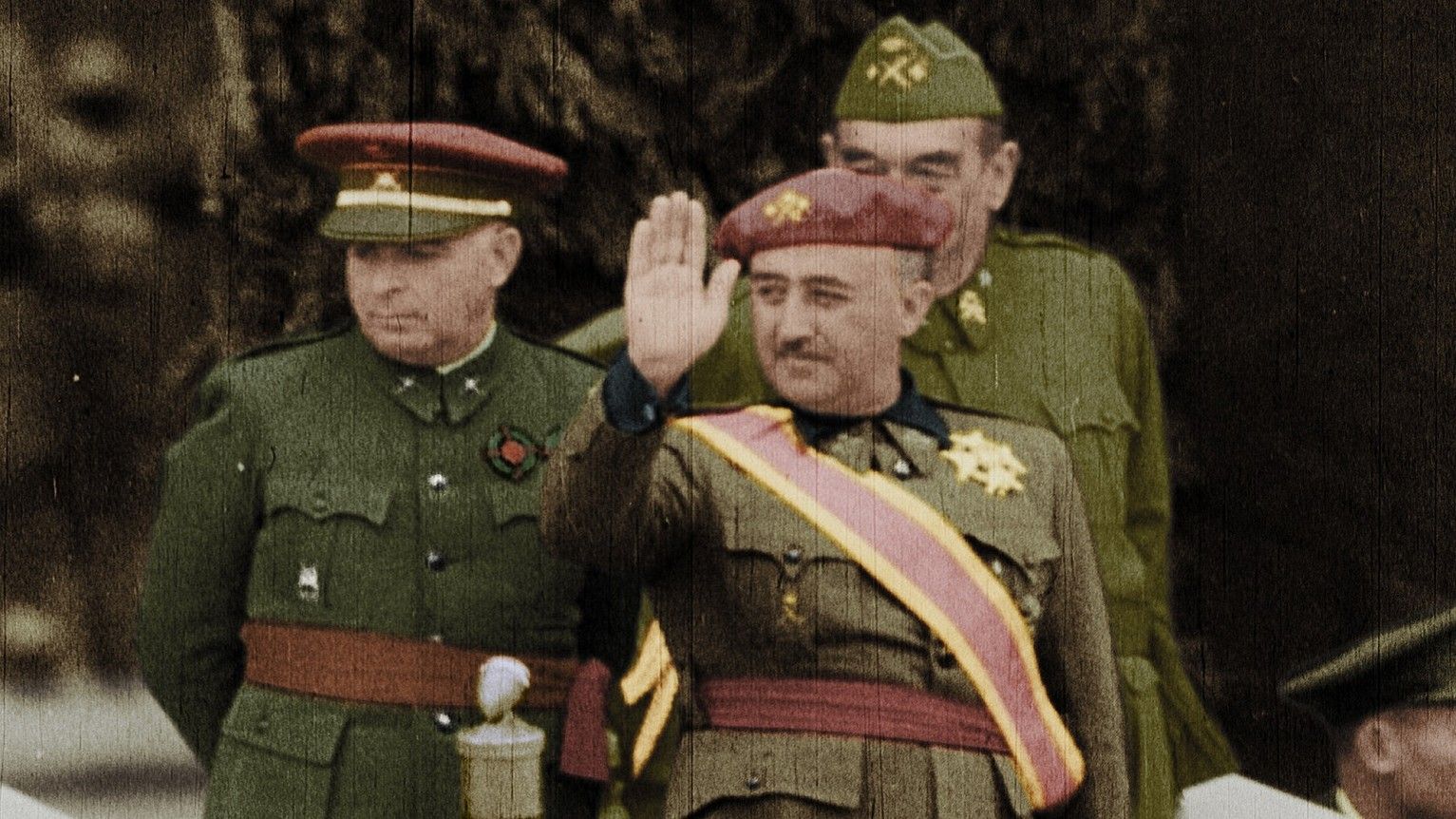 Francisco Franco diktadorea 36ko gerrari buruzko saioaren irudi batean. DISCOVERY MAX.