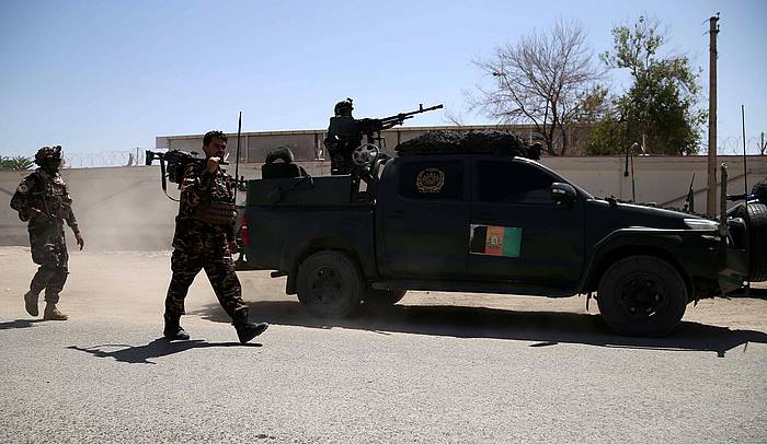 Militarrak Jalalabad hiriko kaleak zaintzen. GHULAMULLAH HABIBI, EFE