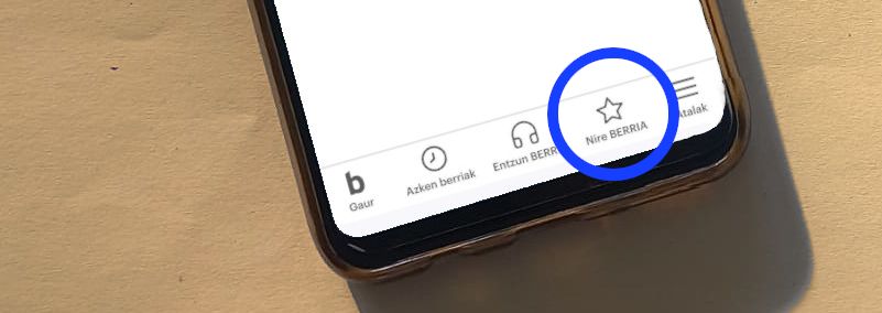 BERRIA eskuko telefono batean. BERRIA eskuko telefono batean.