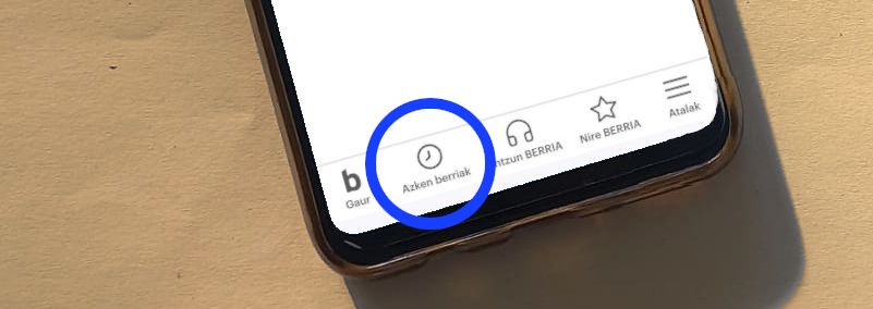 BERRIA eskuko telefono batean. BERRIA eskuko telefono batean.