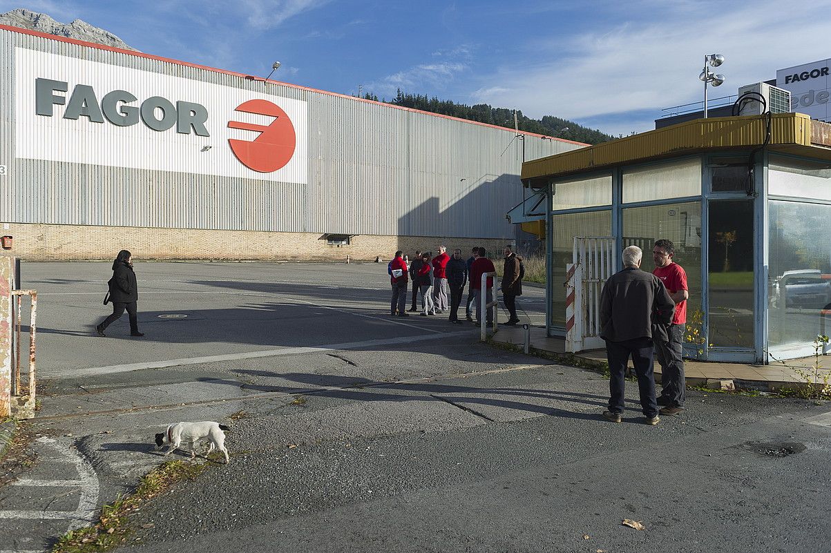 Fagor CNAren lantegia, Arrasateko Garagartza auzoan. JUANAN RUIZ/ ARGAZKI PRESS. Fagor CNAren lantegia, Arrasateko Garagartza auzoan. JUANAN RUIZ/ ARGAZKI PRESS.
