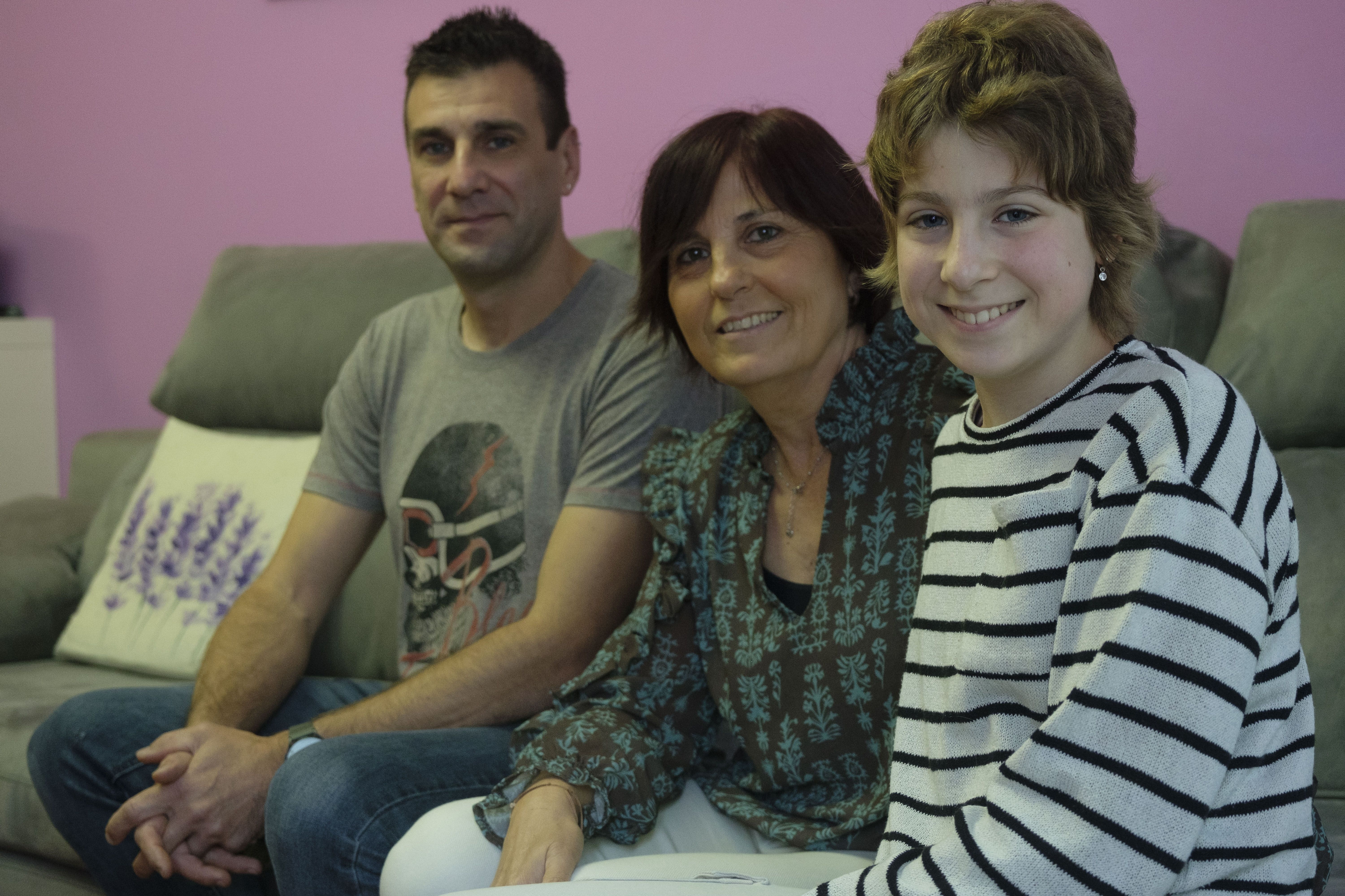Minbizidun ume baten familia