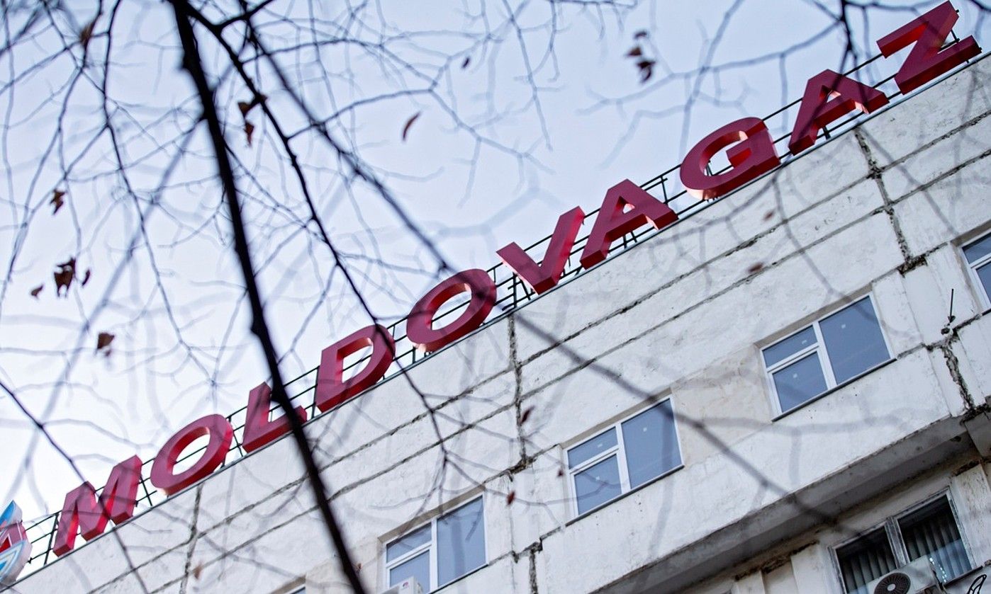 MoldovaGaz energia enpresaren egoitza, Chisinaun. Gasaren prezioa bikoiztu egin da azken bi urteetan Moldavian. DUMITRU DORU / EFE. MoldovaGaz energia enpresaren egoitza, Chisinaun. Gasaren prezioa bikoiztu egin da azken bi urteetan Moldavian. DUMITRU DORU / EFE.