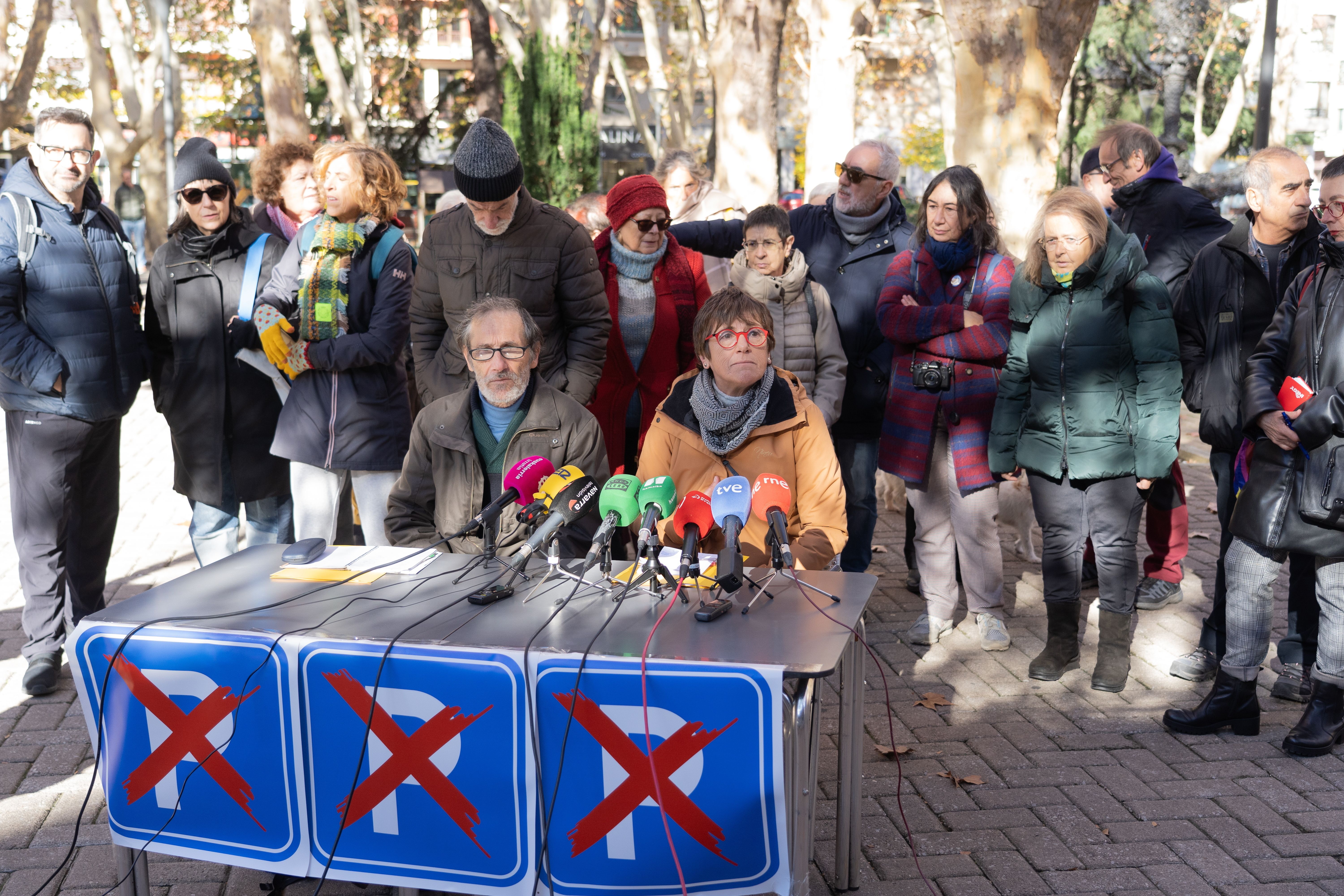 Iruñeko Zangoza karrikako aparkalekuaren aurkako plataformaren agerraldia.