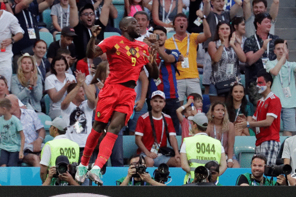 Romelu Lukako Blgikako aurrelaria goletako bat ospatzen. SEBASTIAO MOREIRA / EFE