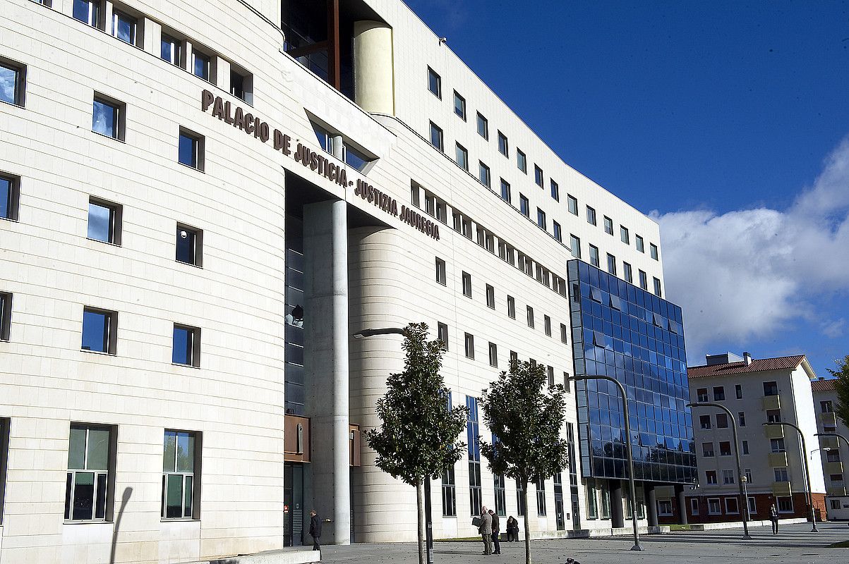 Iruñeko Justizia Jauregiaren artxiboko irudi bat. IDOIA ZABALETA / FOKU