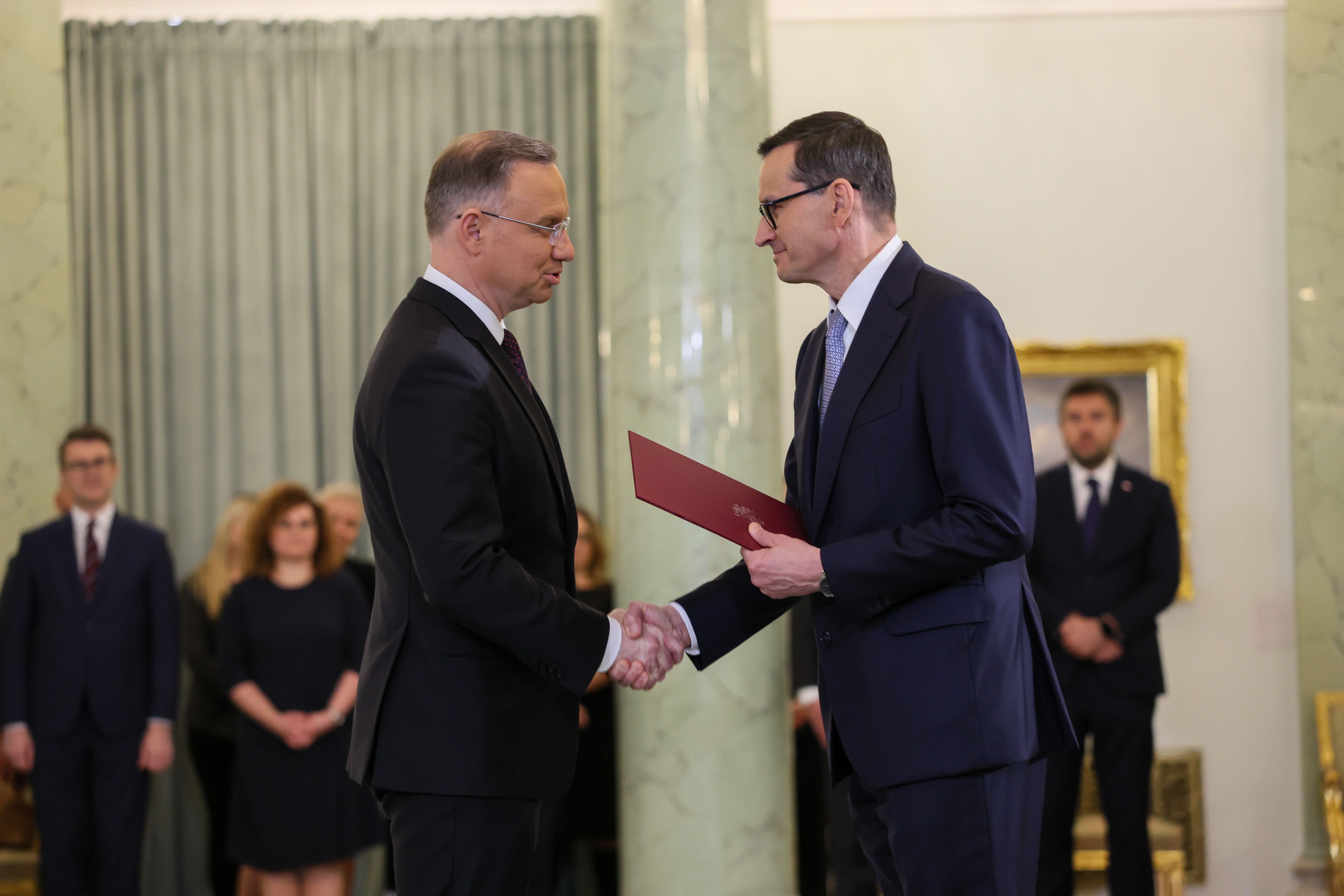 POLONIAKO GOBERNUA