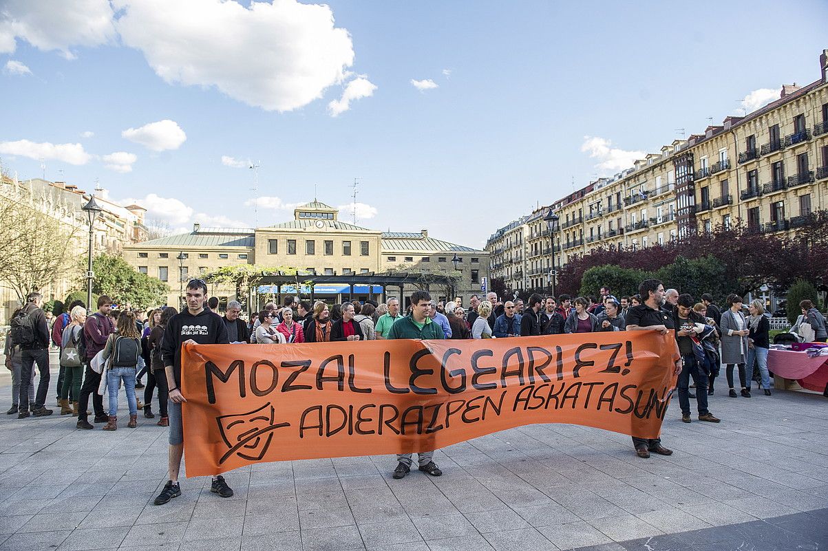 Lopezen aldeko elkarretaratzea, iaz, Donostian. GORKA RUBIO / ARGAZKI PRESS.