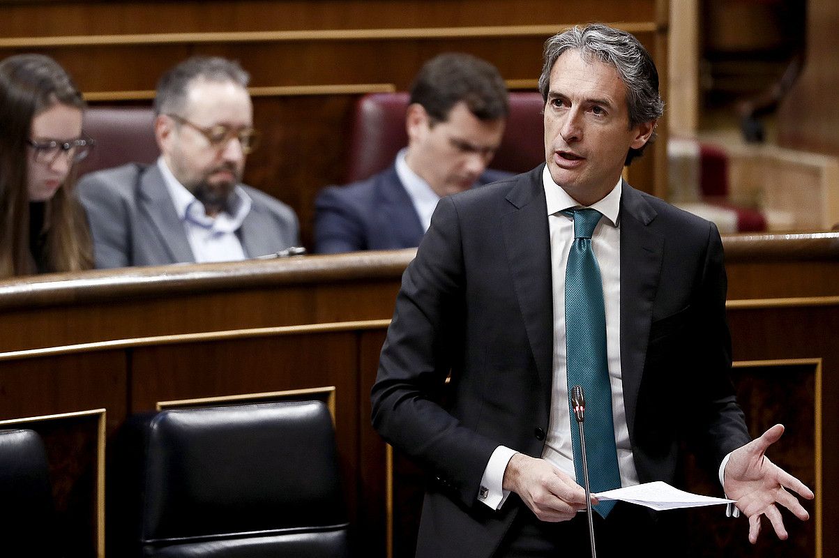 Iñigo de la Serna Sustapen ministroa Espainiako Kongresuan. MARISCAL / EFE.
