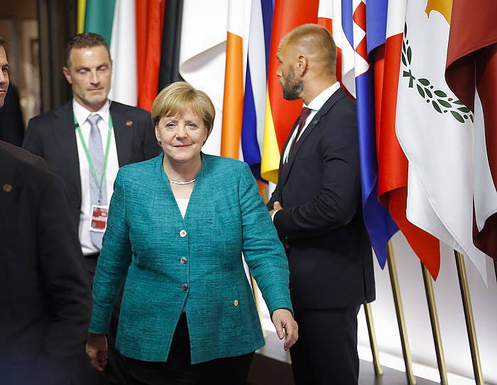 Angel Merkel Alemaniako kantzilerra, atzo, Bruselan, Europar Kontseiluaren bilerara iristen. OLIVIER HOSLET, EFE