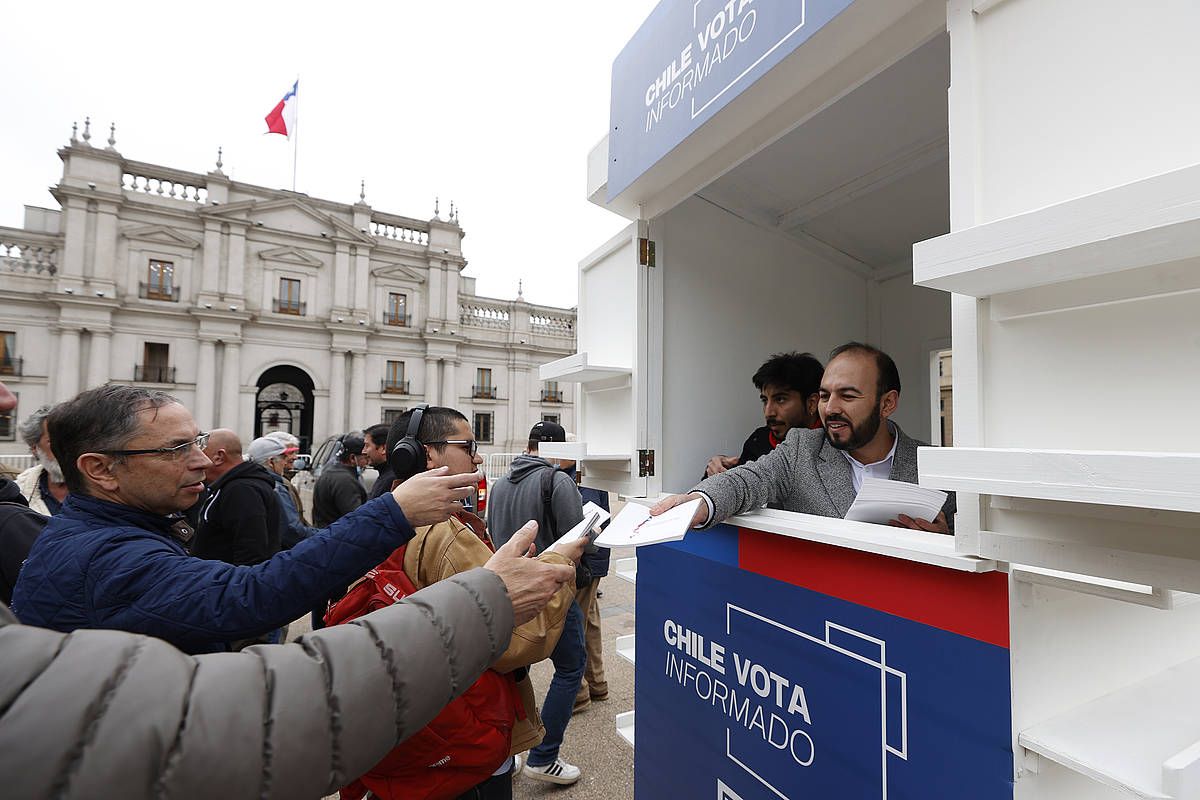 CHILE CONSTITUCIÓN(1)