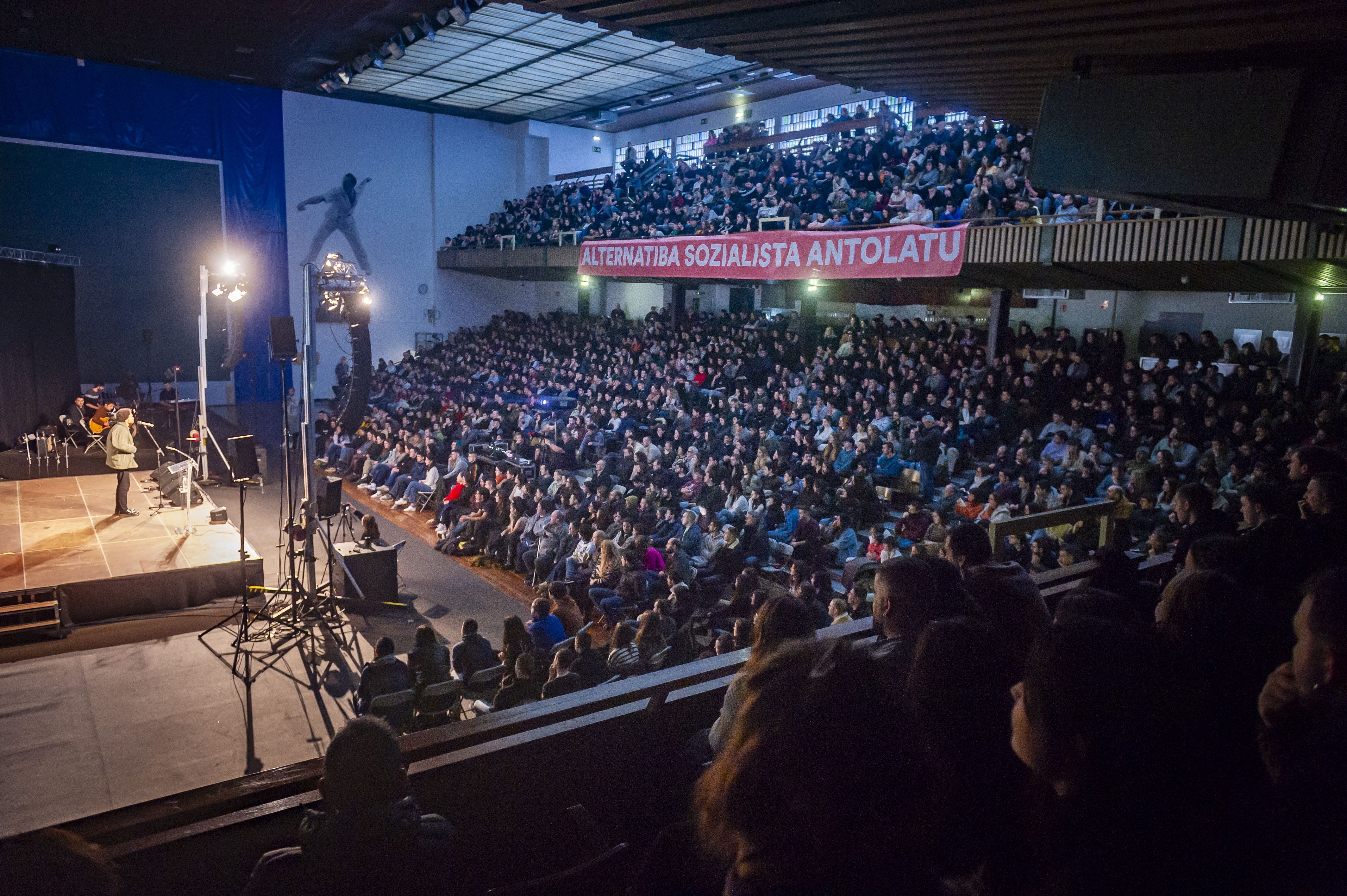 (ID_13432531) (Jaizki Fontaneda/@FOKU) 2023-12-16, Eibar. Euskal Herriko Mugimendu Sozialistak bere ibilbide-orria aurkeztu du