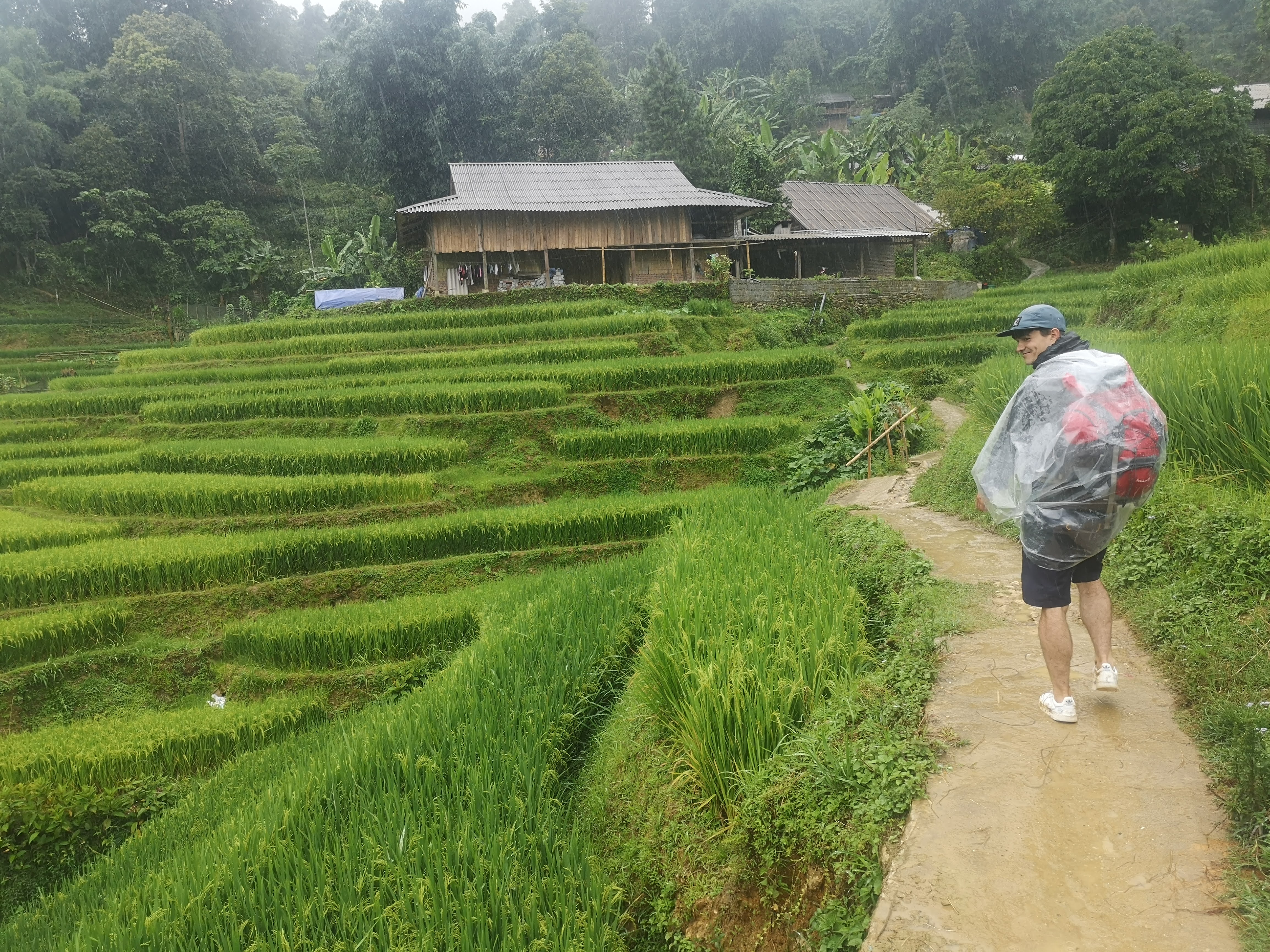 BIDAIA ETA MENDI KRONIKEN LEHIAKETA - VIETNAM