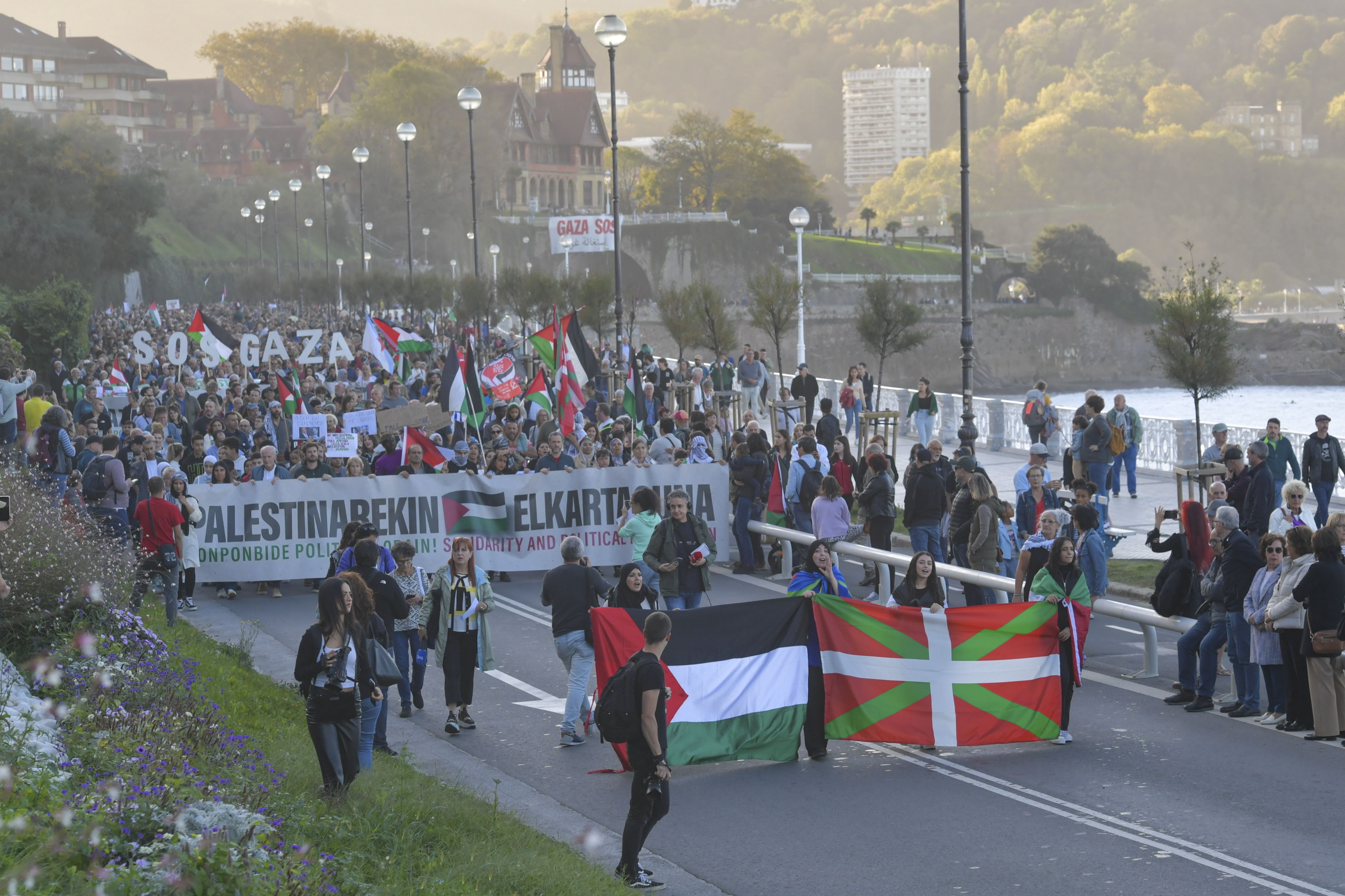 (ID_13280278) MANIFESTAZIOA PALESTINAREN ALDE