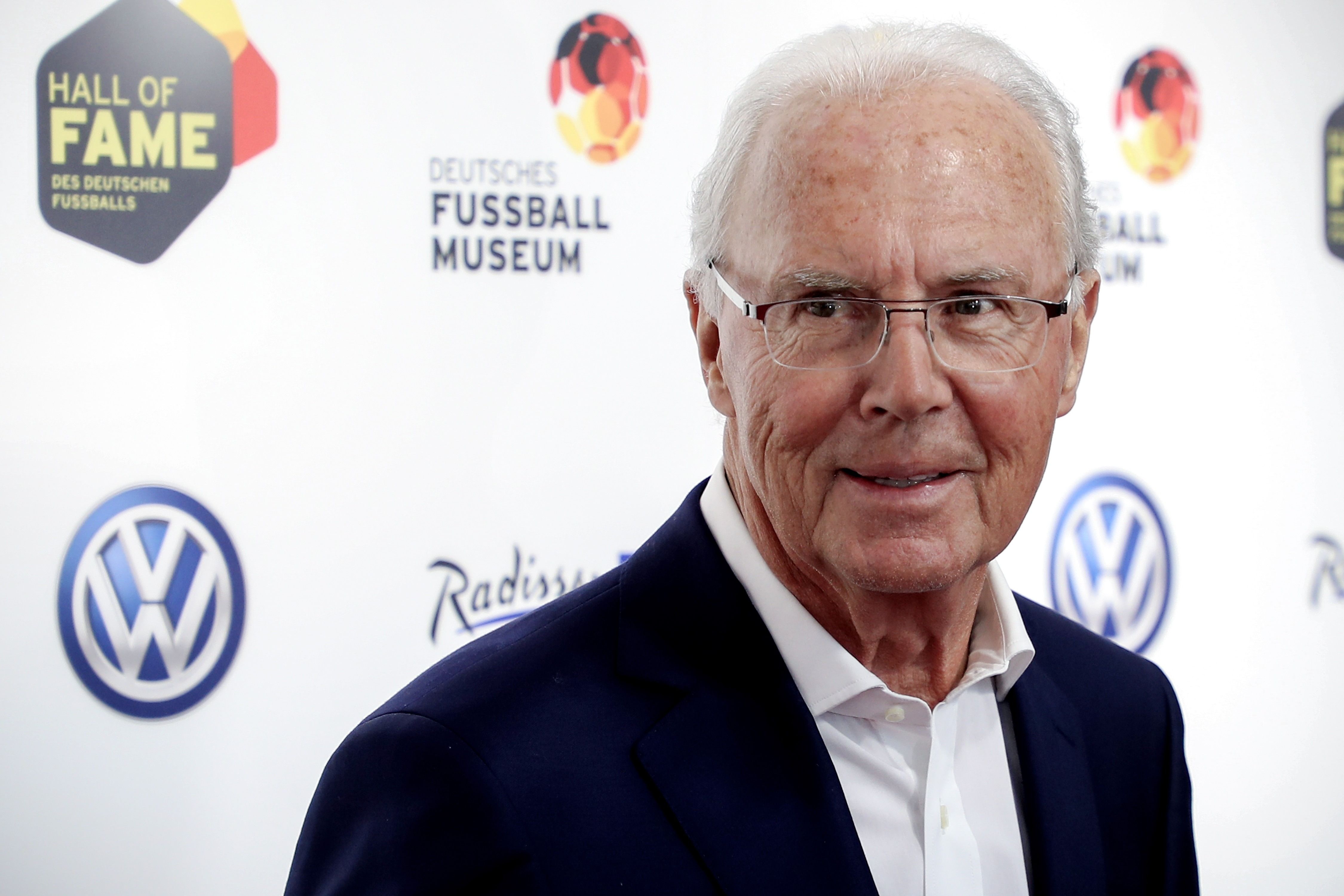 FRANZ BECKENBAUER