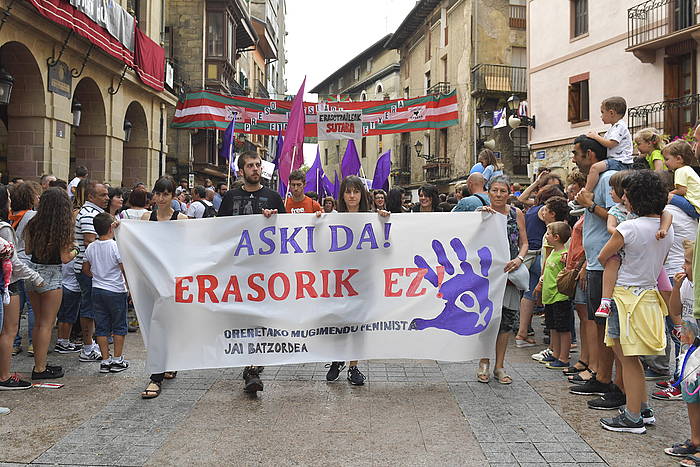 Sexu erasoen kontrako manifestazio bat, Errenterian, 2016ko uztailaren 25ean. IDOIA ZABALETA, FOKU