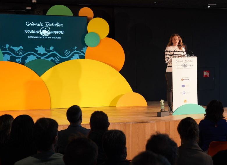 TXAKOLIN EGUNA GETARIAN