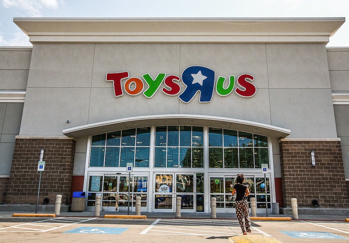 Toys R Usen saltoki bat, AEBetako Dallas hirian. LARRY W SMITH / EFE.