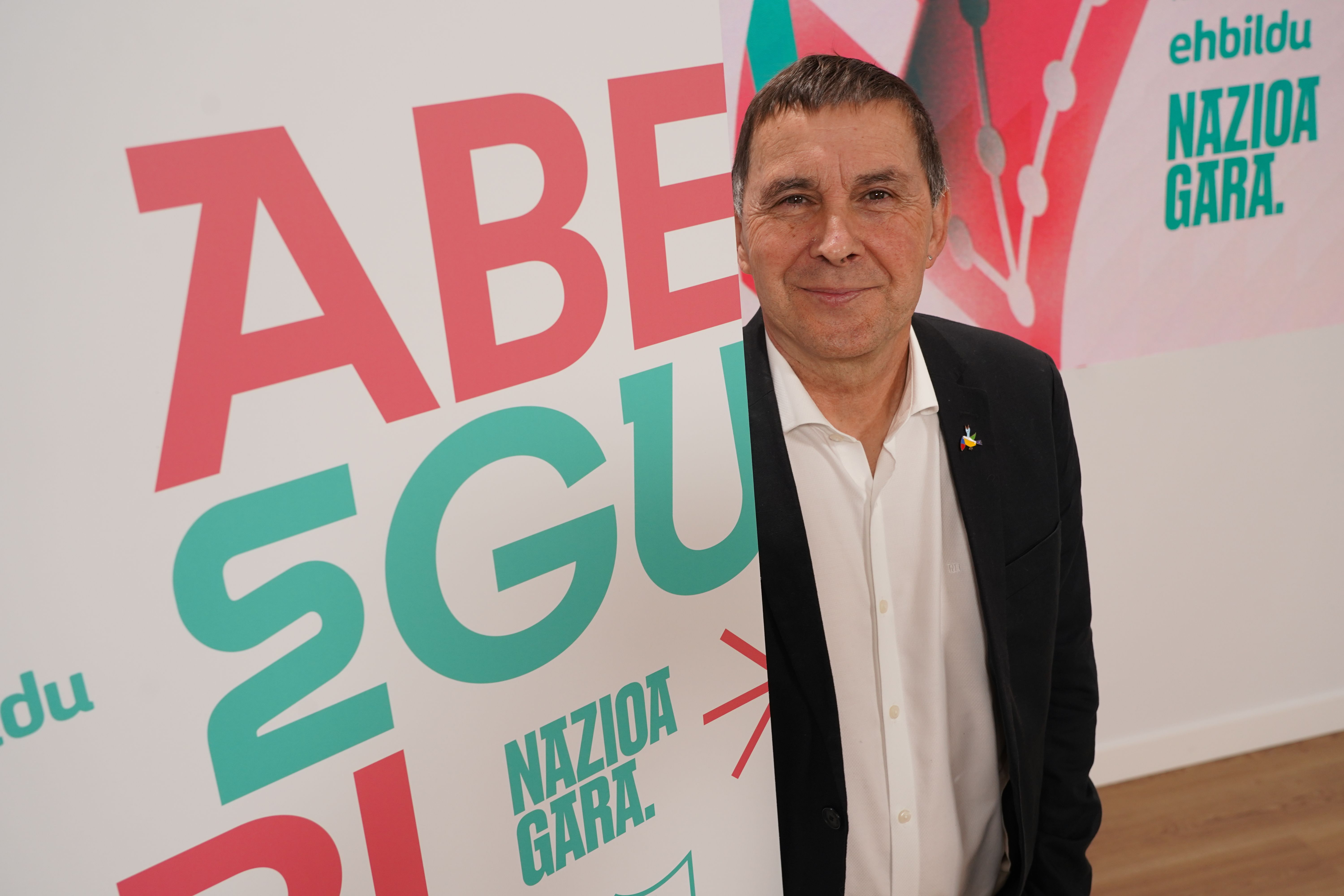 (ID_13551014) (/EZEZAGUNA) (;)