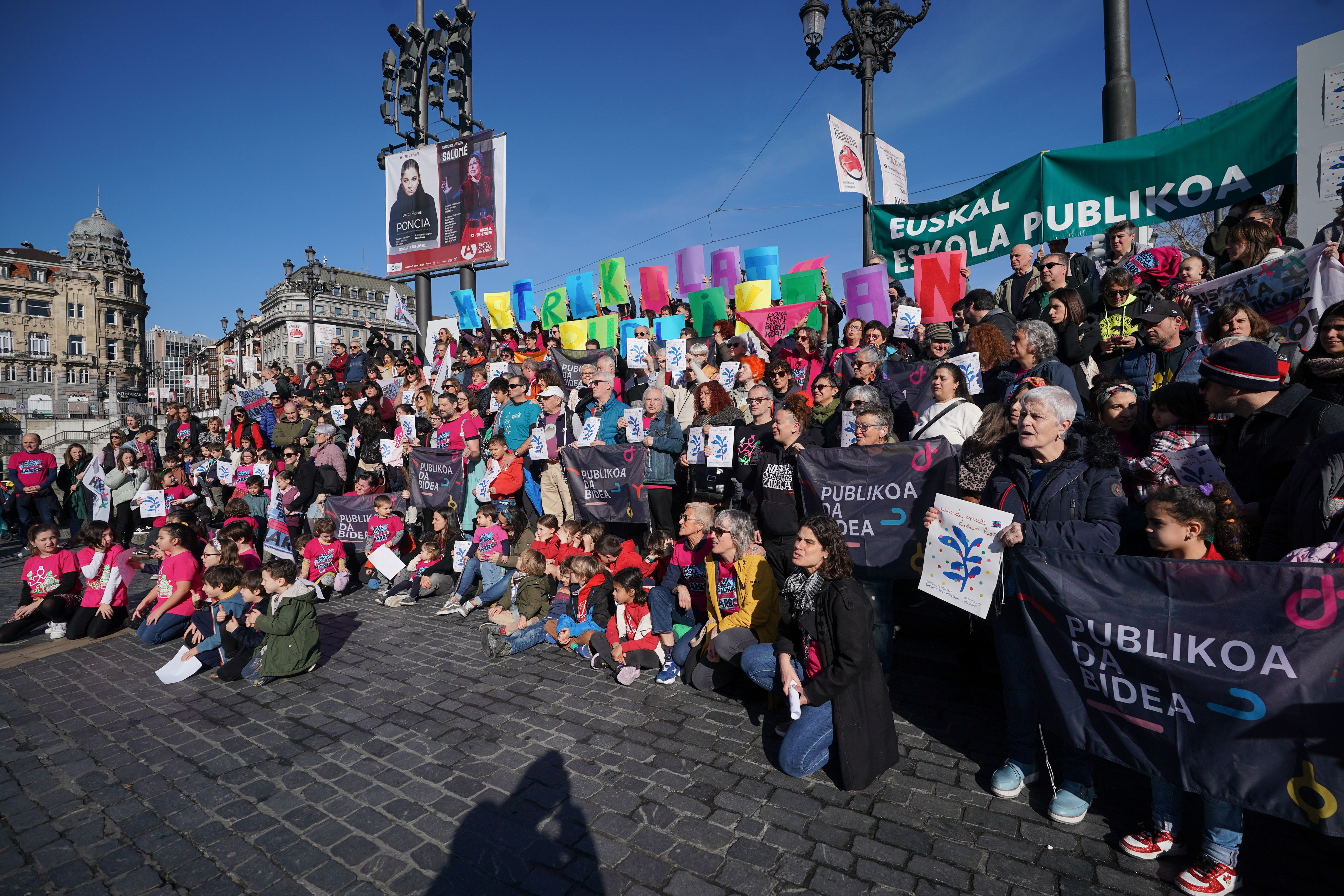 (ID_13561320) (Endika Portillo/@FOKU) 2024-02-03, Bilbo. Euskal Eskola Publikoaz Harro plataformak sustatuta, eskola publikoan matr...