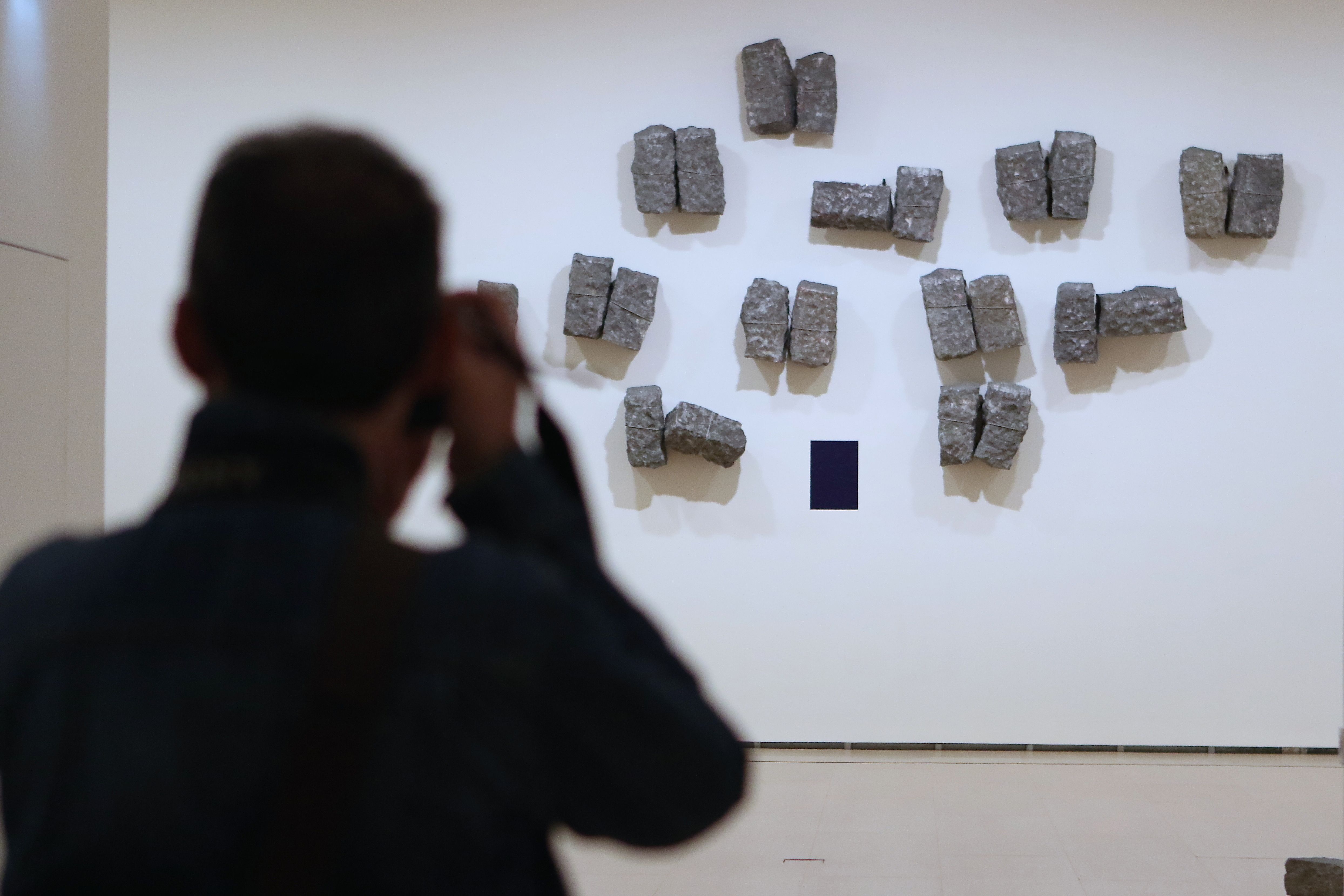 Giovanni Anselmo artistaren erakusketa, Bilboko Guggenheim museoan