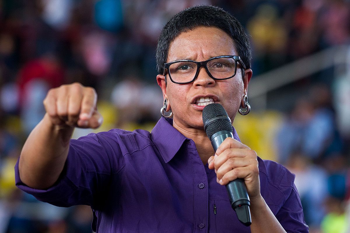 Erika Farias Caracaserako chavisten hautagaia. MIGUEL GUTIERREZ / EFE. Erika Farias Caracaserako chavisten hautagaia. MIGUEL GUTIERREZ / EFE.