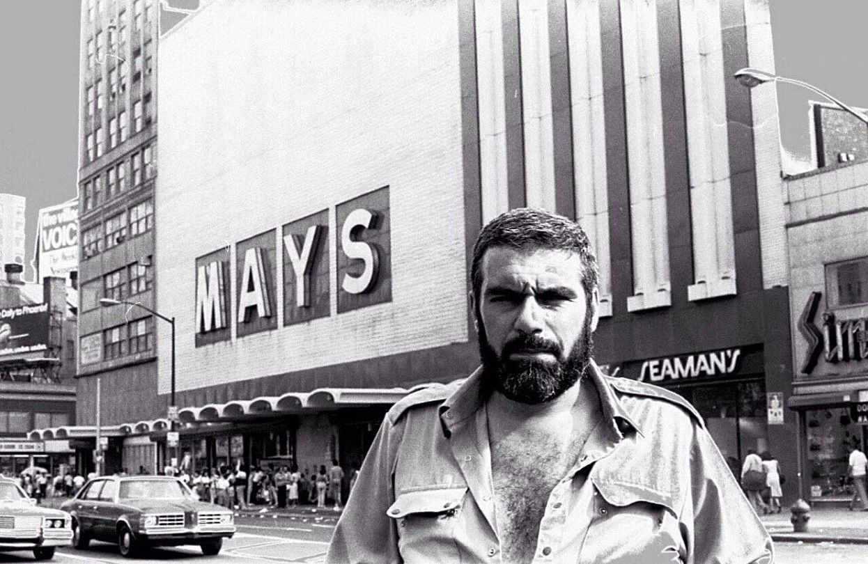 Sergei Dovlatov New Yorken, 1980ko hamarkadan. BERRIA. Sergei Dovlatov New Yorken, 1980ko hamarkadan. BERRIA.