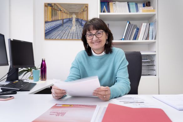 Nafarroako Osasun Mentaleko kudeatzaile Sara Txibite, Iruñeko bere bulegoan. IÑIGO URIZ / FOKU Nafarroako Osasun Mentaleko kudeatzaile Sara Txibite, Iruñeko bere bulegoan. IÑIGO URIZ / FOKU