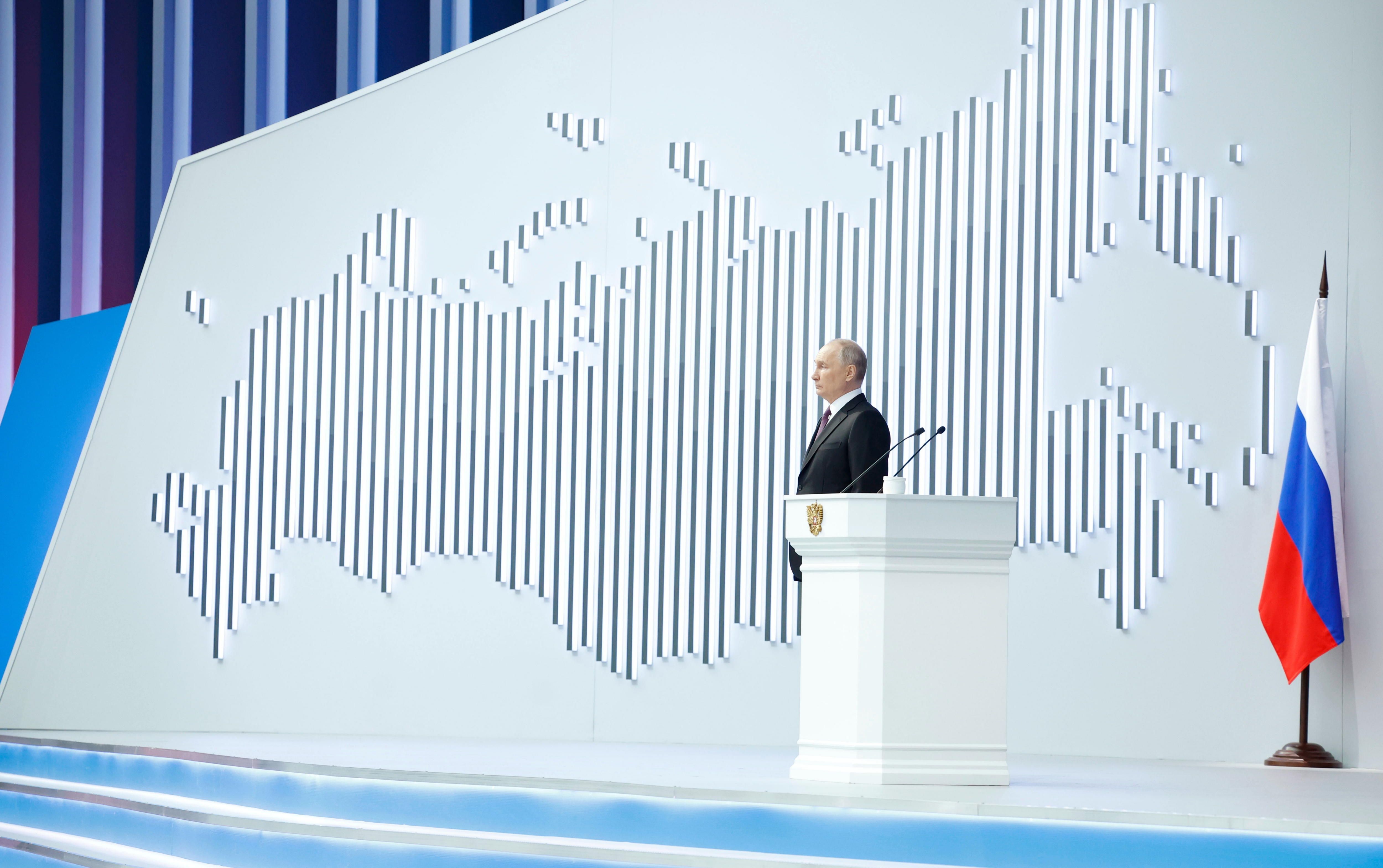 Vladimir Putin Errusiako presidentea hitzaldia ematen Moskun, gaur. ERRUSIAKO GOBERNUA / EFE