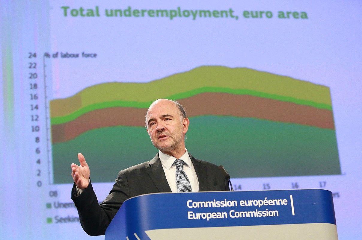 Pierre Moscovici Europako Batzordeko Ekonomia komisarioa, atzo, Bruselan. STEPHANIE LECOCQ / EFE.