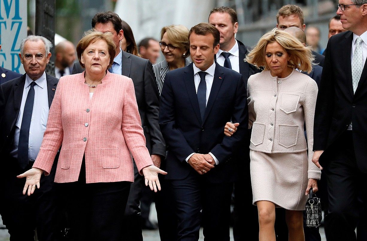 Angela Merkel eta Emmanuel Macron, Akisgranen (Alemania), joan den astean. RONALD WITTEK / EFE.