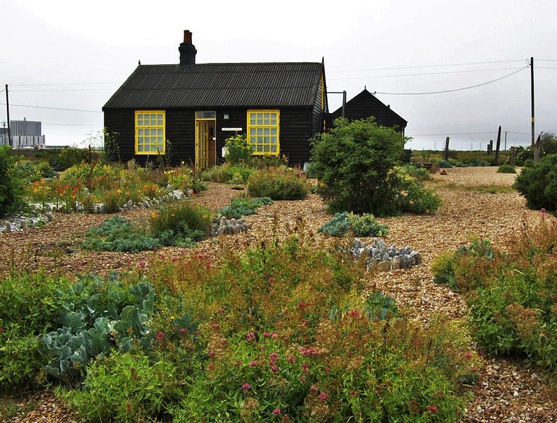 Derek Jarmanen lorategiaren irudi bat. CC0