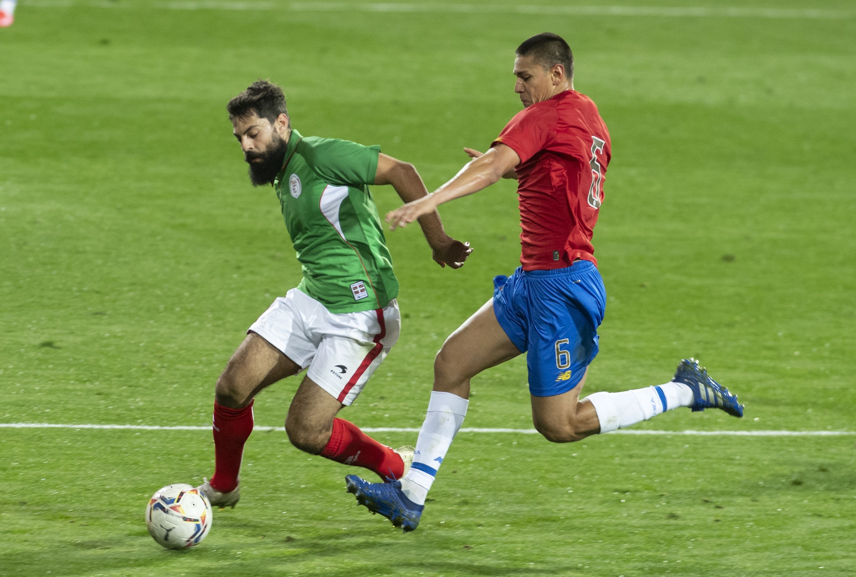 Asier Villalibre Athleticeko jokalaria, Costa Ricaren aurkako partidan. RAUL BOGAJO / FOKU