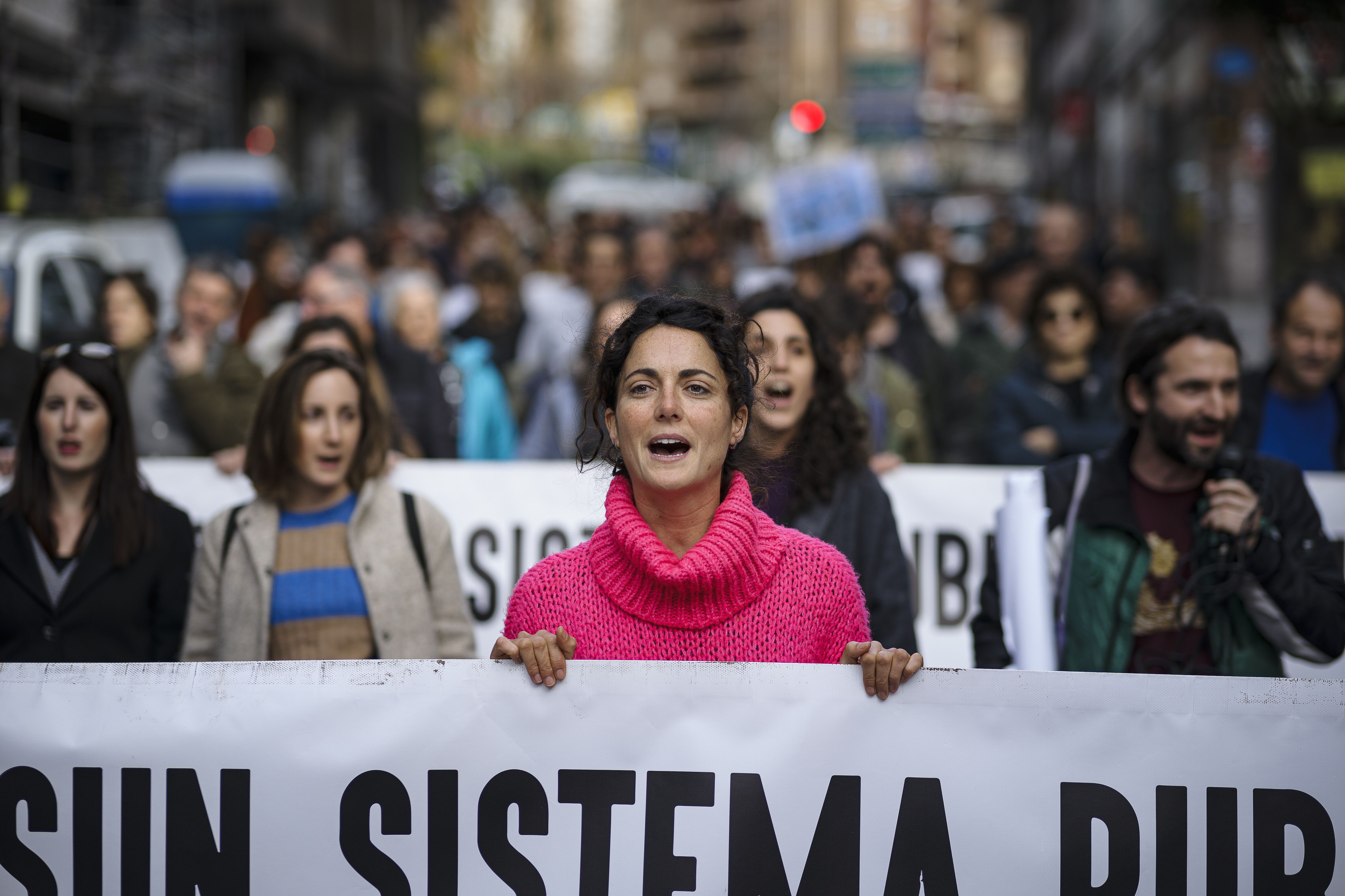 Lehen Arreta Arnasberritzen plataformak iaz deituriko manifestazioa, Bilboko Otxarkoaga auzoan. ARITZ LOIOLA / FOKU