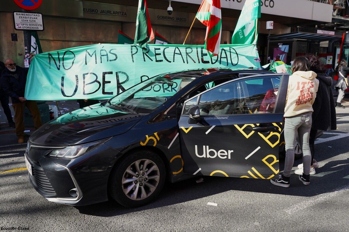 Uberreko langileen protesta, gaur, Bilbon. ELA SINDIKATUA