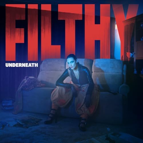 Nadine Shah-ren 'Filthy Underneath' diskoaren azala.