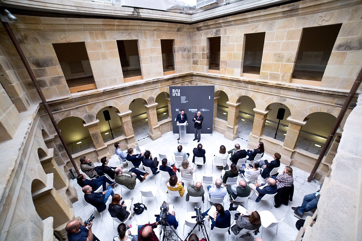 Euskadiko Arkitektura Institutuaren proiektuaren aurkezpena, atzo. IÑIGO IBANEZ.