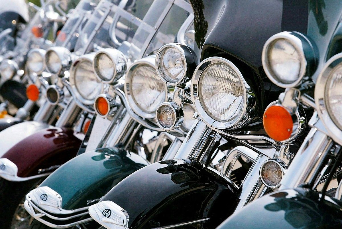 Harley Davidson motorren ilara, Milwaukeeko arte museoan, artxiboko irudi batean. SHAWN THEW / EFE.