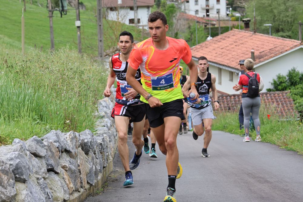 Gontzal Murgoitio eta Walter Becerra Kilimon Trail proban Gontzal Murgoitio eta Walter Becerra Kilimon Trail proban