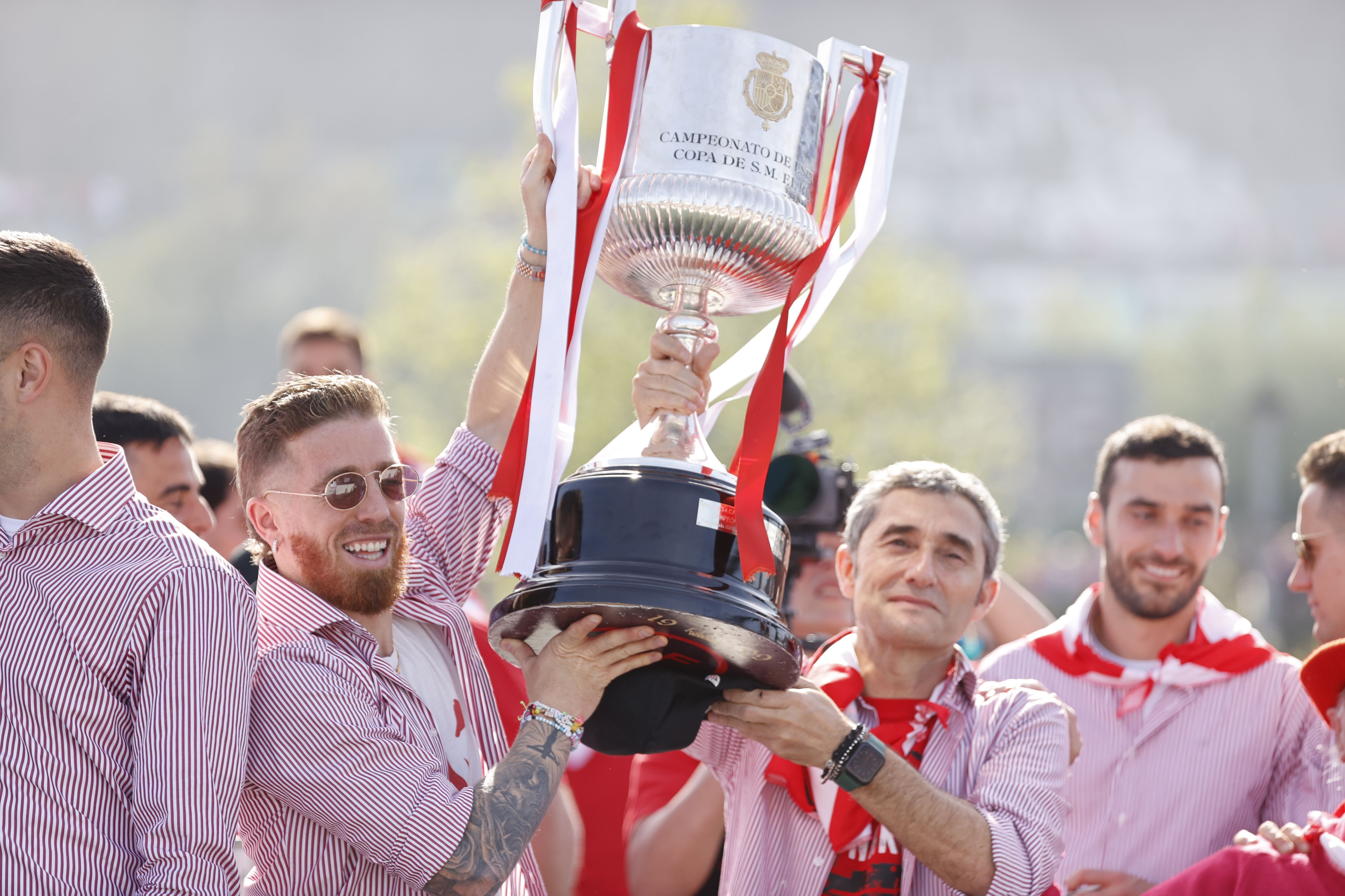 Ernesto Valverde eta Iker Muniain.