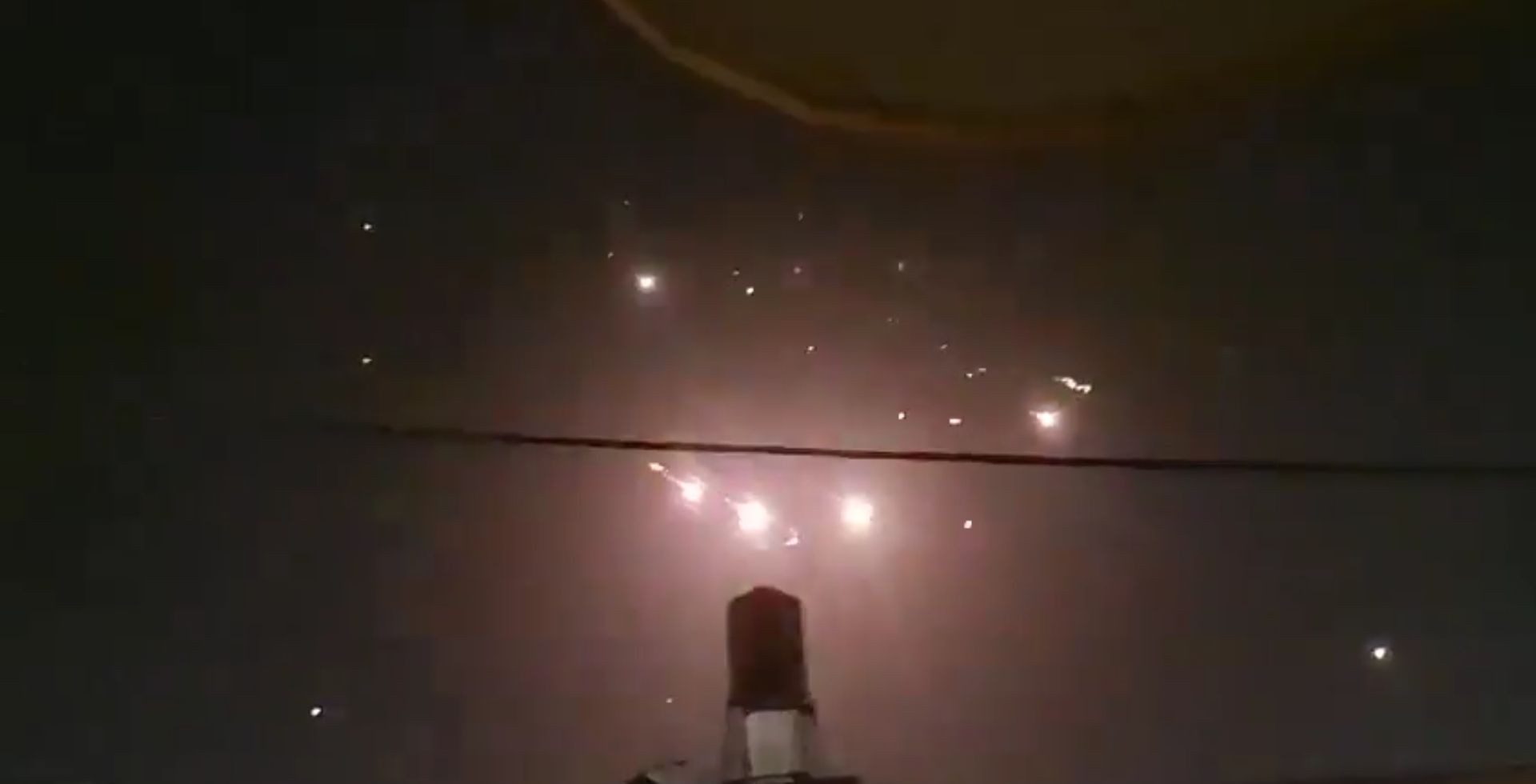 Iranek igorritako droneak, Israelgo zeruan, bideo batetatik hartutako irudi batean.