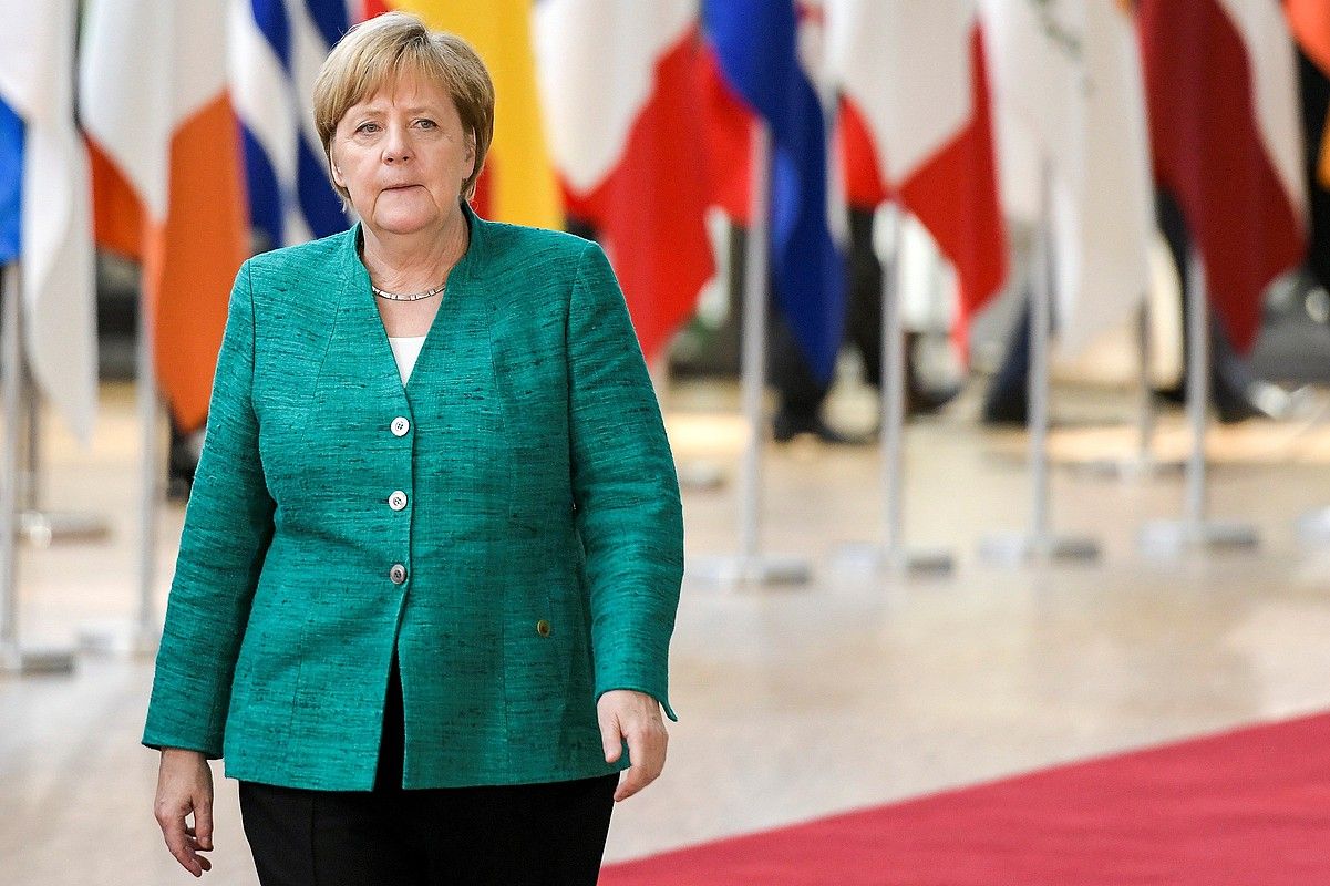 Angela Merkel, Europar Kontseiluaren goi bilerara iristen. NICOLAS LAMBERT / EFE.