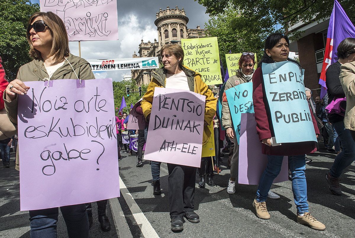 ESK, Steilas, eta CGT sindikatuek joan den Maiatzaren Lehenean Bilbon egin zuten manifestazioa. MARISOL RAMIREZ / FOKU. ESK, Steilas, eta CGT sindikatuek joan den Maiatzaren Lehenean Bilbon egin zuten manifestazioa. MARISOL RAMIREZ / FOKU.