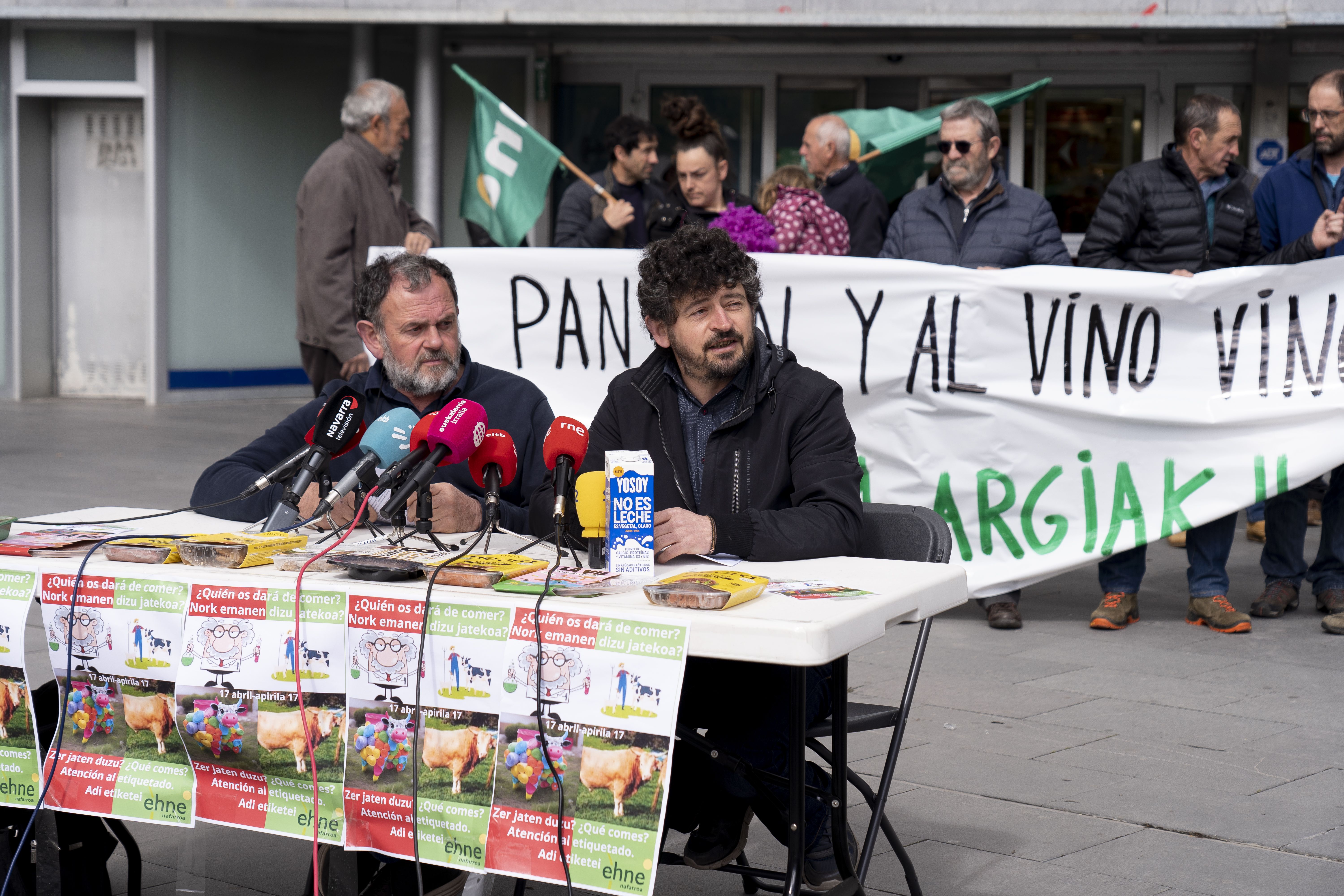 (ID_13795366) (Iñigo Uriz/@FOKU) 2024-04-17, Barañain. EHNE sindikatuaren protesta Carrefourren