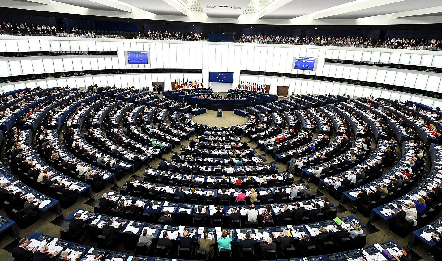 Europako Parlamentua, artxiboko irudi batean. PATRICK SEEGER / EFE.