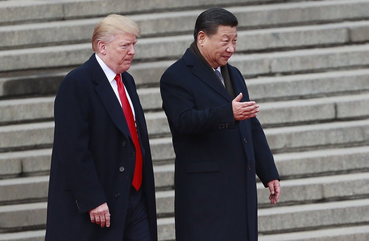 Donald Trump AEBetako presidentea eta Xi Jinping Txinakoa, joan den urteko azaroan, Pekinen. XINHUA / EFE.