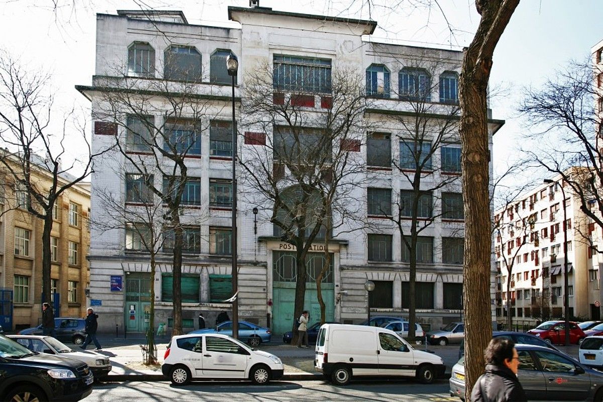 Eraikin honetan sortu nahi dute Hedabide Libreen Etxea. REINVENTER.PARIS. Eraikin honetan sortu nahi dute Hedabide Libreen Etxea. REINVENTER.PARIS.